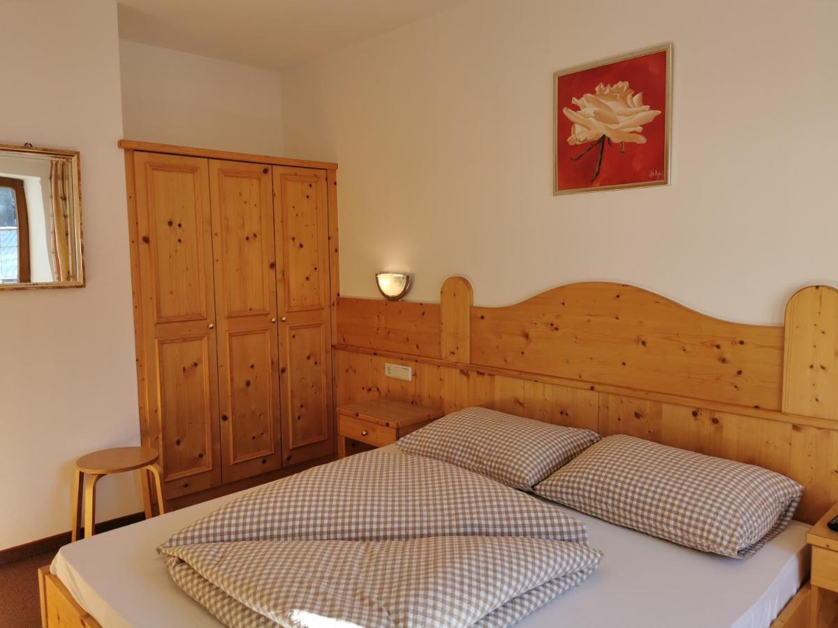 Hotel Garni Schoenblick Solden Exterior photo